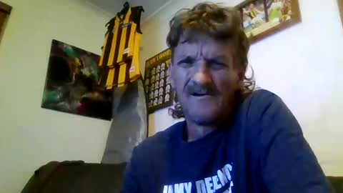 Snapshot of niceozziecockxxx chatting on January 2025 12:53:01 PM Sexiishaine online show from January 2025 12:53:01 PM