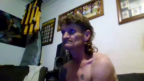 Snapshot of niceozziecockxxx chatting on January 2025 02:38:02 PM Sexiishaine online show from January 2025 02:38:02 PM