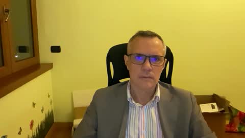 Andrew online show from October 2025 06:39:02 PM