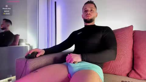 Snapshot of nicholassx chatting on January 2026 05:43:02 AM Nicholassx online show from January 2026 05:43:02 AM