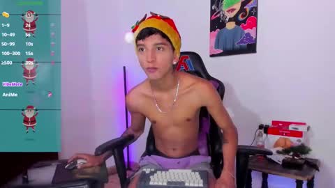 Snapshot of nick_greey chatting on December 2024 08:57:02 PM Frank online show from December 2024 08:57:02 PM