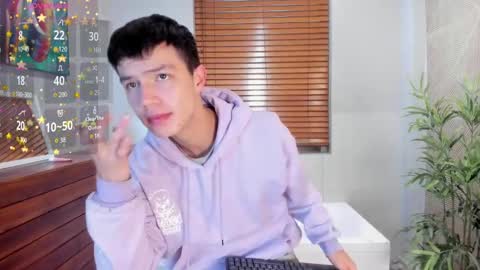 Snapshot of nick_torn chatting on September 2025 11:59:02 AM Nick online show from September 2025 11:59:02 AM