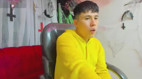 Snapshot of nickk_wolff chatting on October 2025 05:19:02 AM Nickk Wolff online show from October 2025 05:19:02 AM