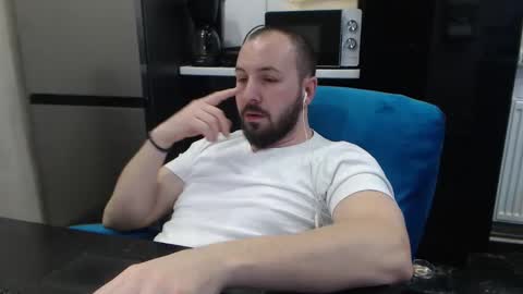 Snapshot of nickolas22 chatting on February 2026 11:31:02 PM Julian online show from February 2026 11:31:02 PM