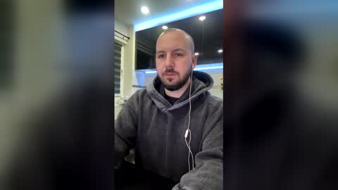 Snapshot of nickolas22 chatting on February 2026 11:45:02 PM Julian online show from February 2026 11:45:02 PM