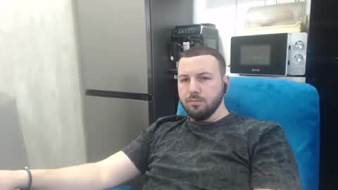 Snapshot of nickolas22 chatting on February 2026 10:42:01 PM Julian online show from February 2026 10:42:01 PM