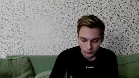 Snapshot of nicksuper8 chatting on December 2024 04:31:02 AM Nick online show from December 2024 04:31:02 AM