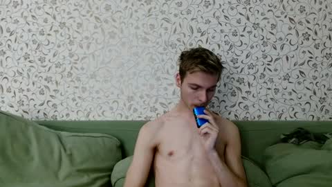 Snapshot of nicksuper8 chatting on December 2024 01:43:02 PM Nick online show from December 2024 01:43:02 PM