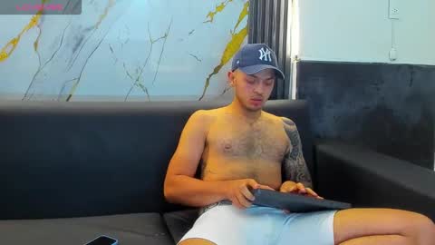 nickwolf_ online show from January 2026 12:08:02 PM