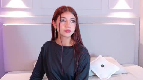 Snapshot of nicky_belmonth chatting on March 2025 11:44:02 AM nicky_belmonth online show from March 2025 11:44:02 AM