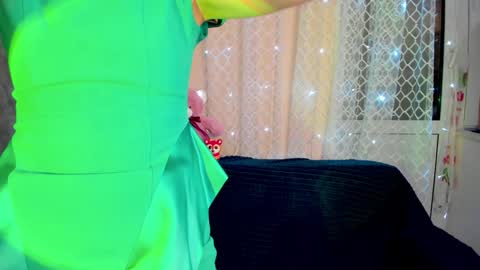 Nicky Weekends online show from December 2024 05:51:02 PM