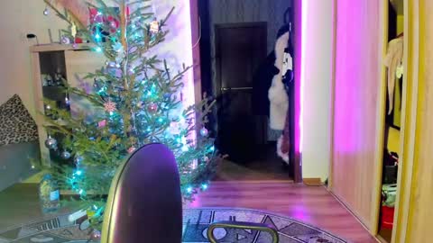 Nicky Weekends online show from January 2025 05:02:01 PM