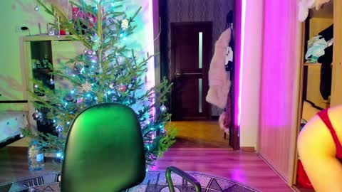 Nicky Weekends online show from January 2025 03:01:01 AM