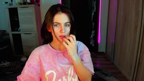 Nicky Weekends online show from January 2025 06:35:01 AM