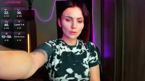 Nicky Weekends online show from September 2025 03:17:02 AM