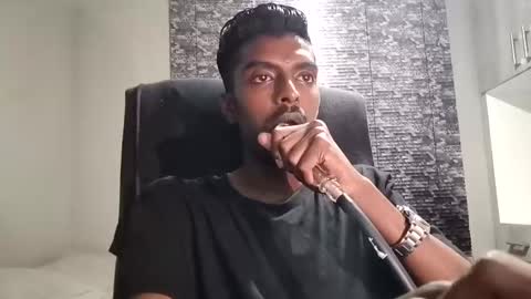 Snapshot of nickyle63 chatting on February 2025 07:04:02 PM james online show from February 2025 07:04:02 PM