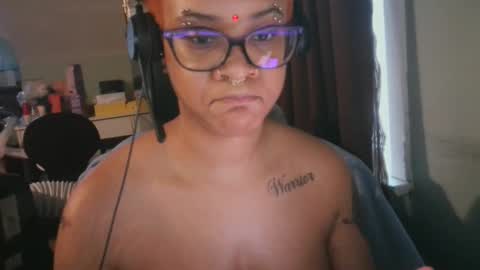 nickythehawtie online show from March 2026 01:38:02 PM