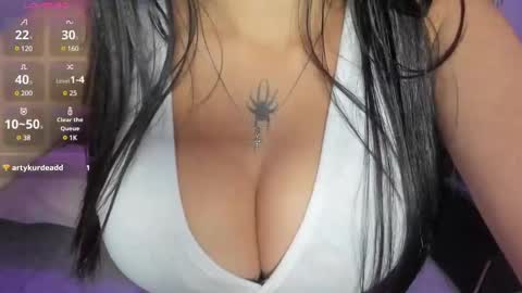 Nicolle online show from March 2025 03:05:02 AM