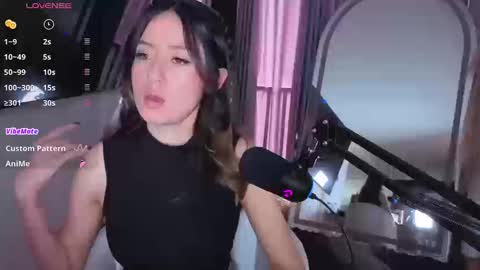 Nicky online show from September 2025 03:48:01 PM