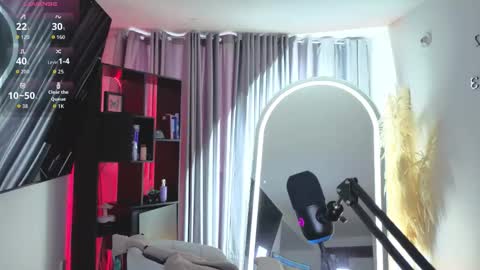 Nicky online show from October 2025 09:24:01 PM