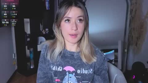 Nicky online show from November 2025 10:46:01 PM