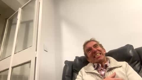 Snapshot of nico181969 chatting on February 2025 07:38:01 PM Nico online show from February 2025 07:38:01 PM