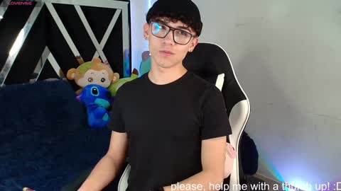 Snapshot of nico_cruz chatting on January 2025 03:49:02 AM nico online show from January 2025 03:49:02 AM