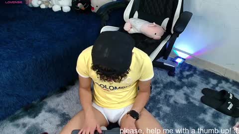 Snapshot of nico_cruz chatting on January 2025 08:09:02 AM nico online show from January 2025 08:09:02 AM