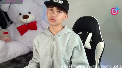 Snapshot of nico_cruz chatting on January 2025 03:54:02 AM nico online show from January 2025 03:54:02 AM