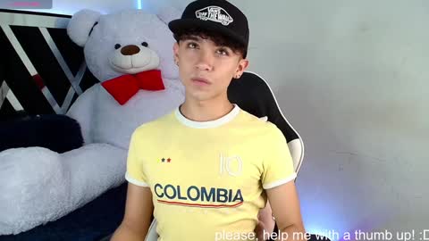 Snapshot of nico_cruz chatting on February 2025 04:03:01 PM nico online show from February 2025 04:03:01 PM