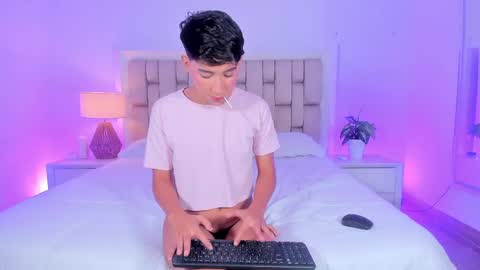 NICOLAS online show from June 2026 06:24:02 PM