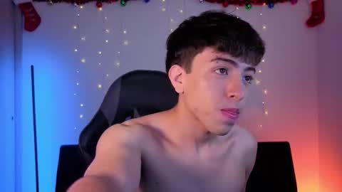 Nicolas online show from December 2025 08:06:01 PM