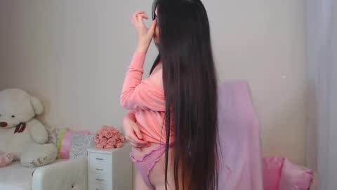 Snapshot of nicol_angel888 chatting on March 2025 10:52:02 PM Nicole Online at about after 1000  6  UK time or 900  - 500  UK time it approximate time interval online show from March 2025 10:52:02 PM