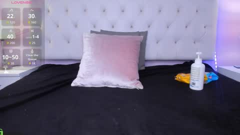 Nicol  online show from September 2025 12:05:01 PM