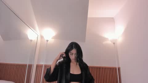 Snapshot of nicol_giraldo chatting on February 2026 03:51:02 AM Nicol online show from February 2026 03:51:02 AM