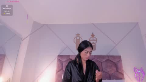 Nicol online show from March 2026 03:44:01 AM