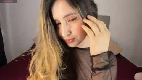 Snapshot of nicol_swift_ chatting on August 2026 10:12:01 PM Nicol online show from August 2026 10:12:01 PM