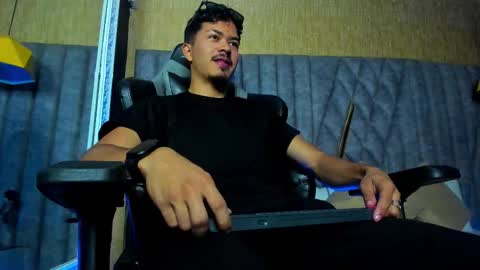 Nicolai online show from February 2026 12:12:01 PM