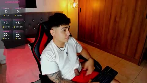 nicolas_james_sc online show from December 2025 01:52:02 PM