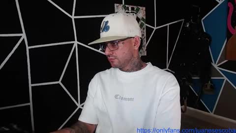 Snapshot of nicolas_torres99 chatting on October 2025 12:44:02 AM nicolas online show from October 2025 12:44:02 AM