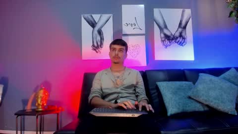 Snapshot of nicolasrey1 chatting on November 2025 03:27:02 AM Nicolas Rey online show from November 2025 03:27:02 AM