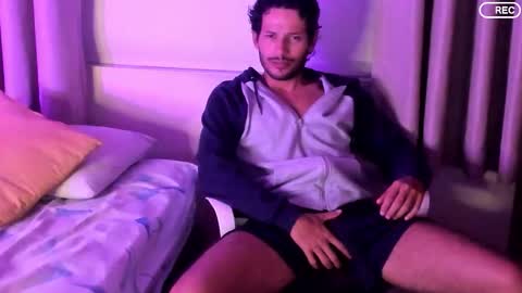 nicolasrodrii online show from December 2025 02:07:02 AM