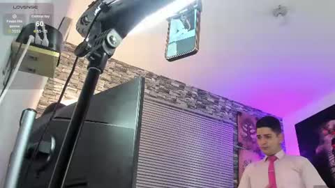 Snapshot of nicolass_fellener chatting on June 2026 02:25:01 AM Nicolas Fellener online show from June 2026 02:25:01 AM