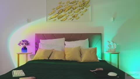 Nicole online show from April 2026 09:12:01 PM