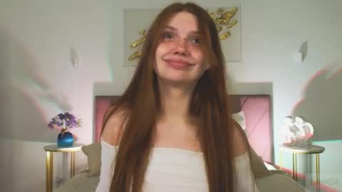 Nicole online show from April 2026 09:01:01 PM