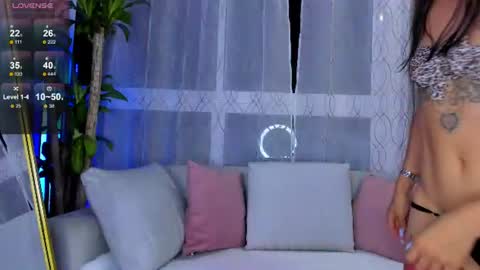 Snapshot of nicole_duran3095 chatting on July 2026 04:04:02 AM Nick online show from July 2026 04:04:02 AM