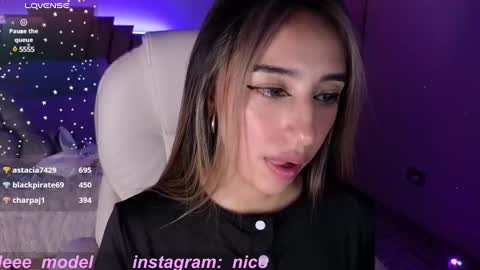 Nicole online show from February 2025 05:22:01 AM