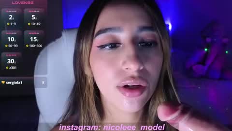 Nicole online show from September 2025 12:44:02 AM