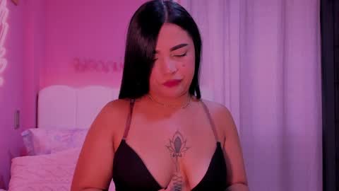 Snapshot of nicole_firee chatting on April 2026 01:19:01 PM Nicole online show from April 2026 01:19:01 PM