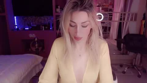 Nicole online show from January 2026 11:31:01 PM